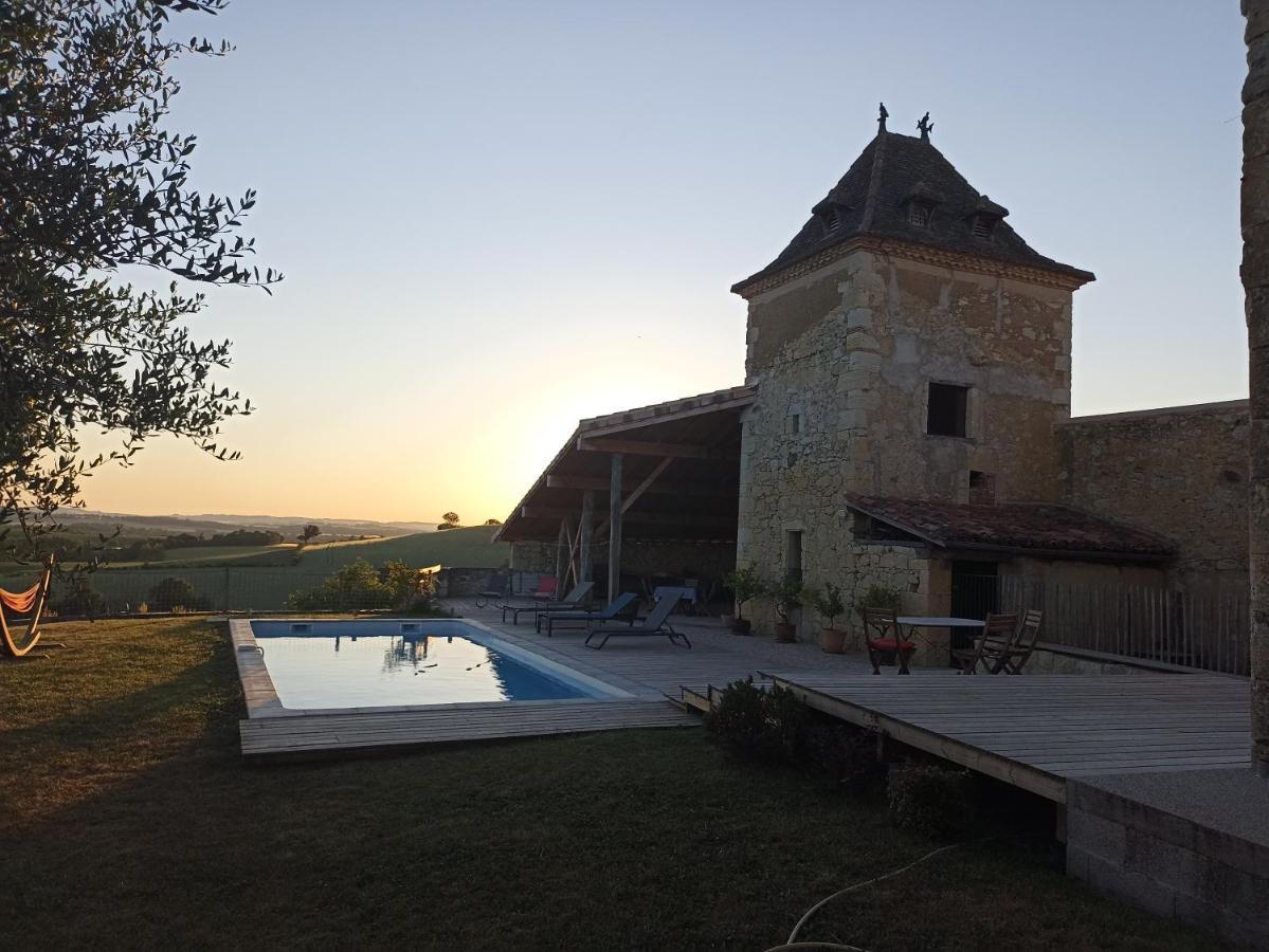 Bed and Breakfast Pigeonnier De Sabaillan Castelnau-dʼArbieu Exteriér fotografie