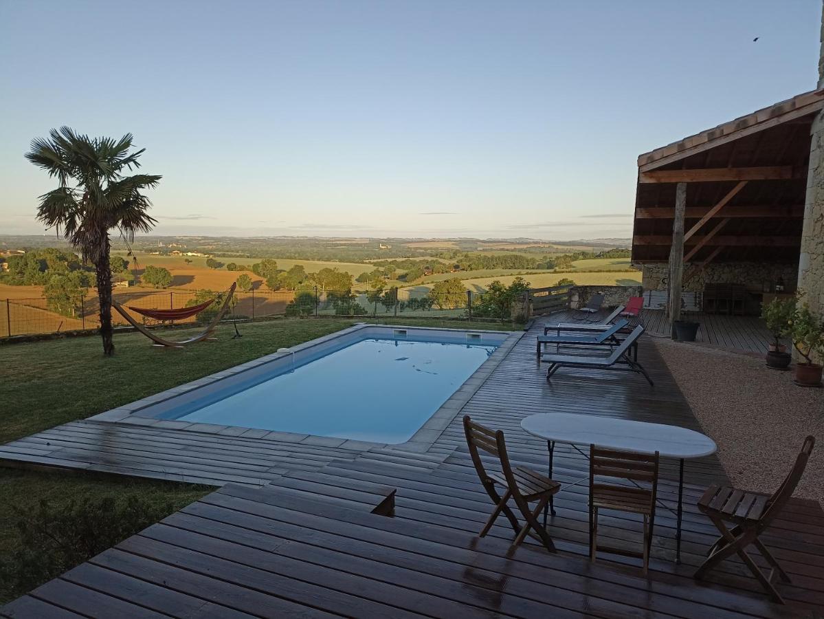 Bed and Breakfast Pigeonnier De Sabaillan Castelnau-dʼArbieu Exteriér fotografie